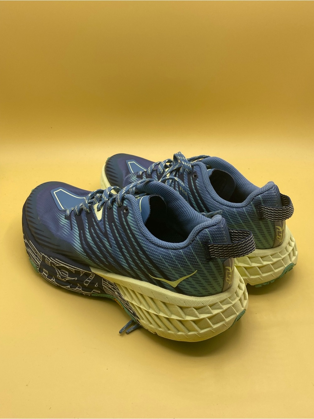 Hoka One One Speedgoat 4 Yellow-Green - Picture 3 of 5